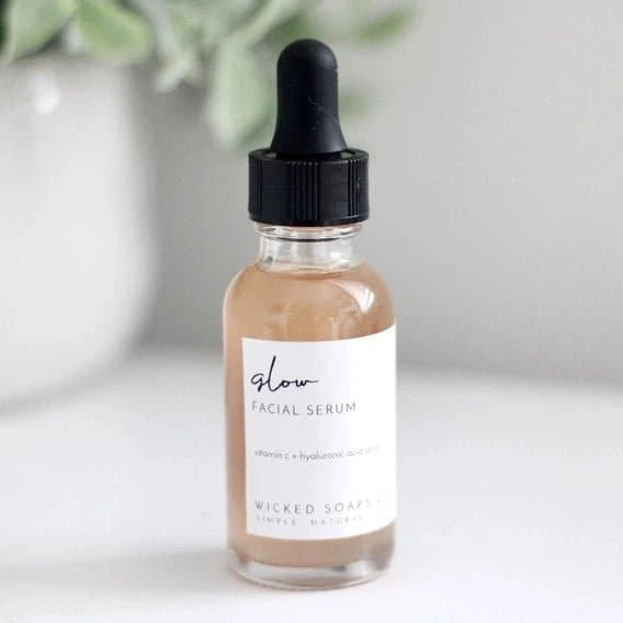 Glow Facial Serum - With Vitamin C &amp; Hyaluronic Acid - It&